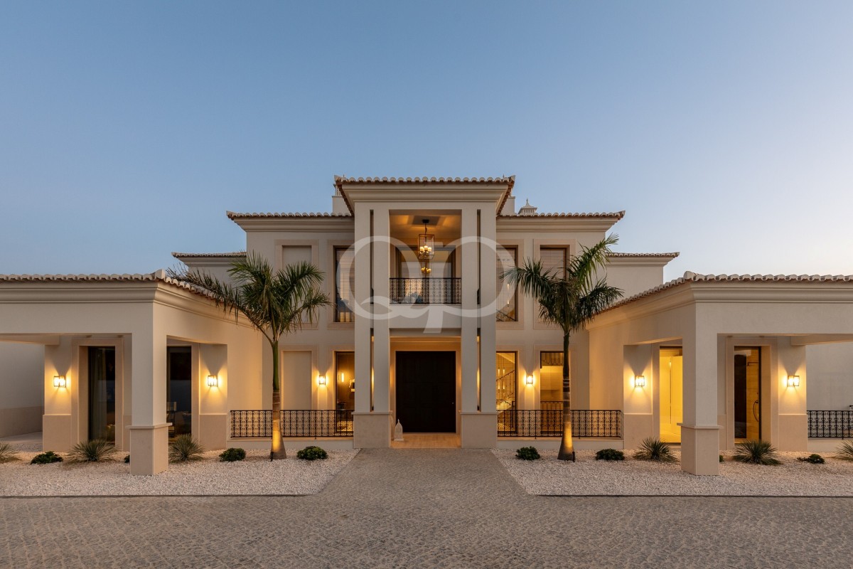 Exclusive Luxury Villa in Vale Formoso