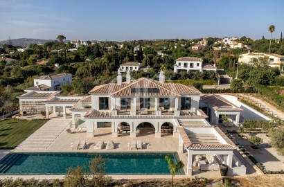 Exclusive Luxury Villa in Vale Formoso