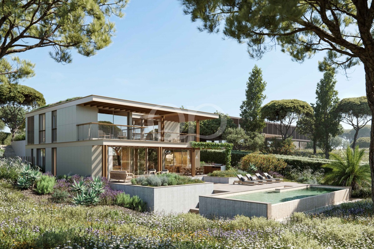 Luxury Detached House in Golden Triangle