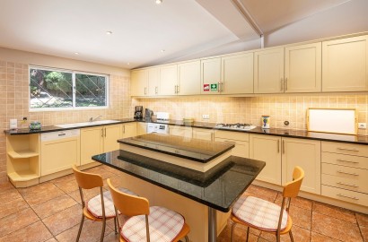 Lovely 4-Bedroom Traditional Villa in Vale do Lobo