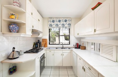 Charming Single-Level Villa with South-Facing Pool in Dunas Douradas