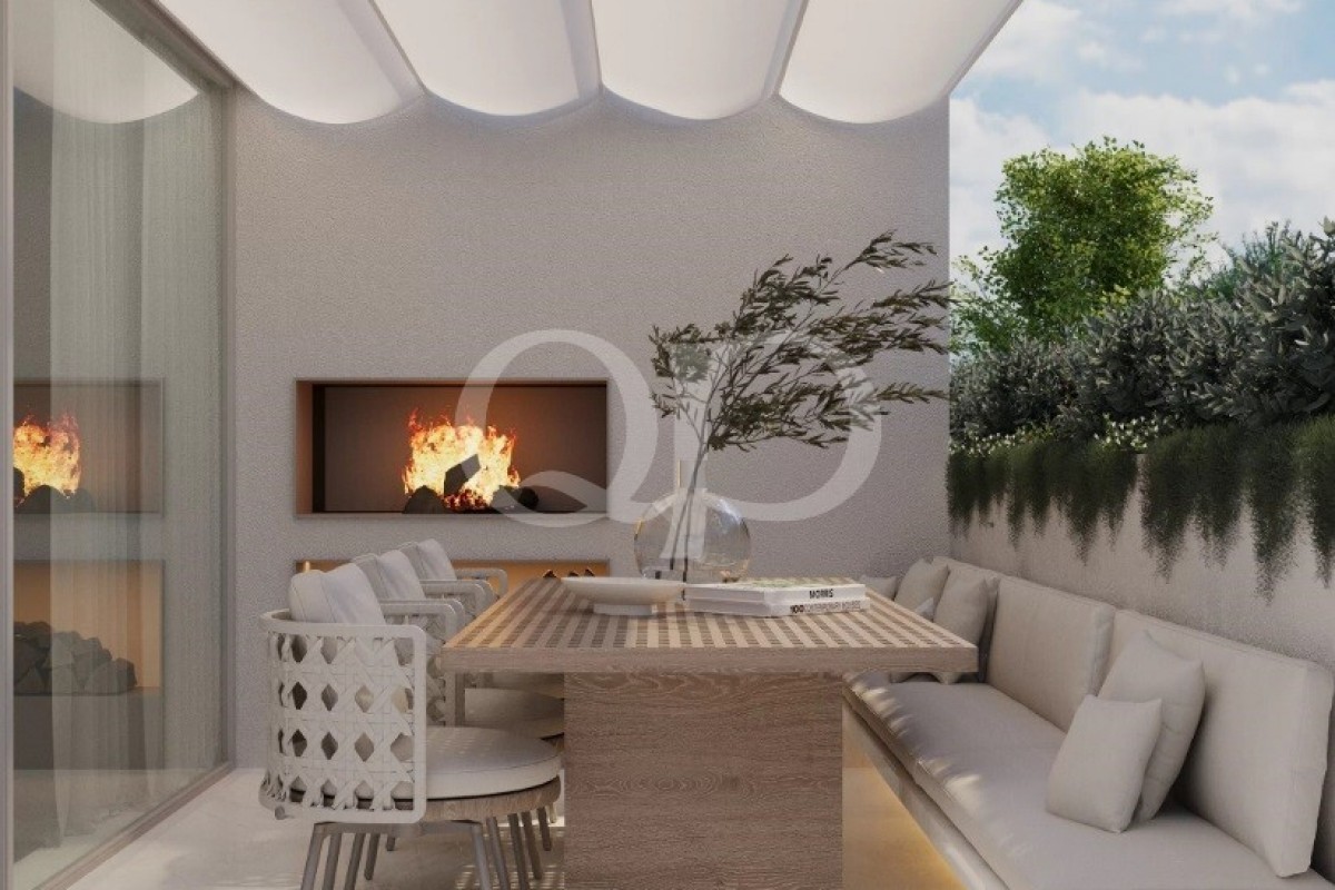 Luxury Terraced House with Private Pool on Rooftop