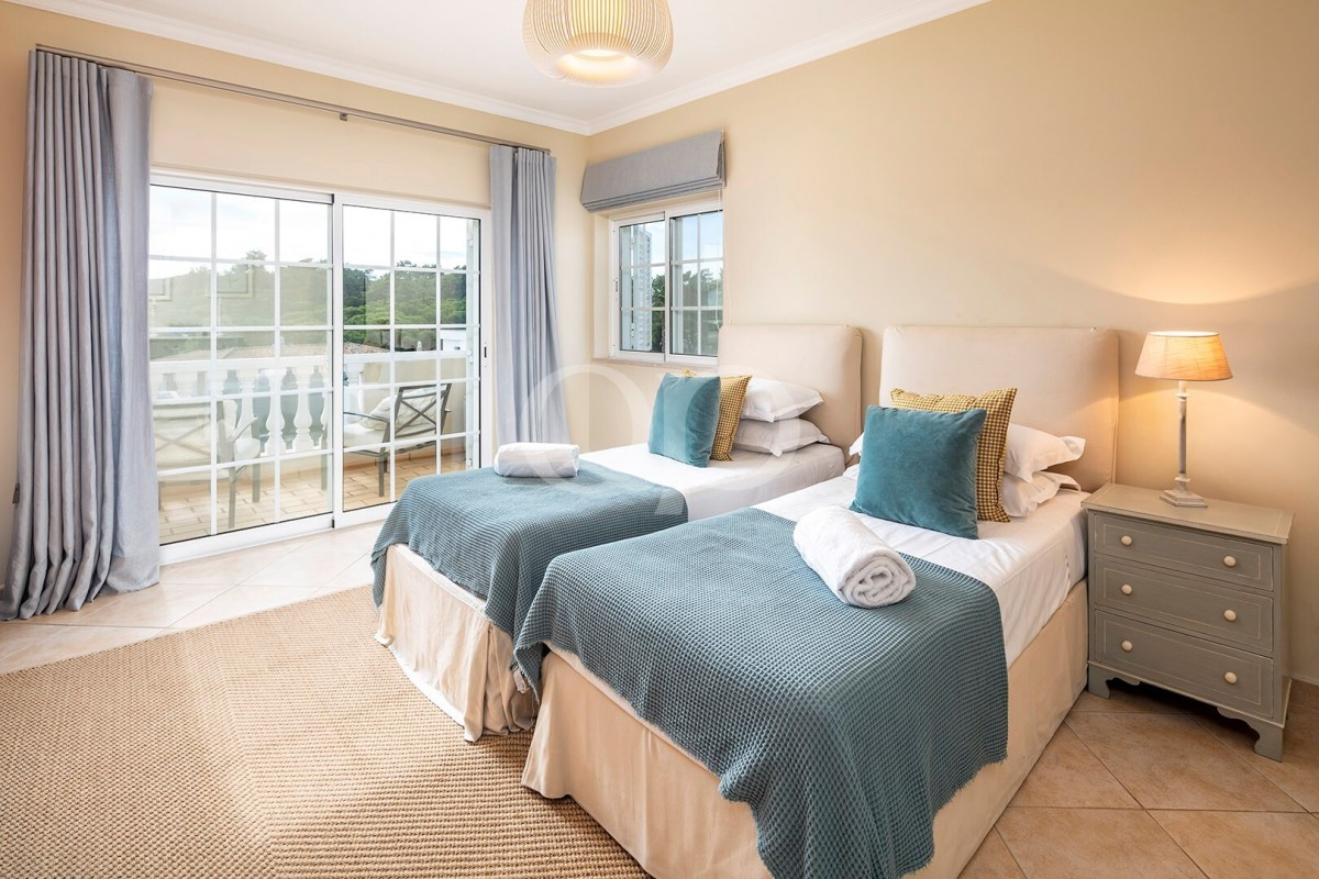 Elegant Family Villa near Quinta do Lago