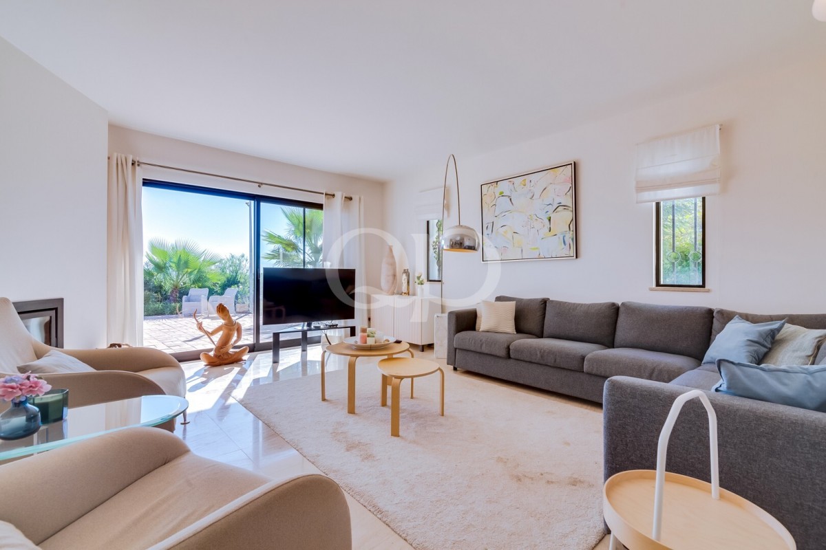 Tranquil Countryside Villa in the Hills of Loulé