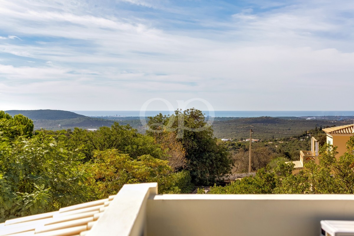 Tranquil Countryside Villa in the Hills of Loulé