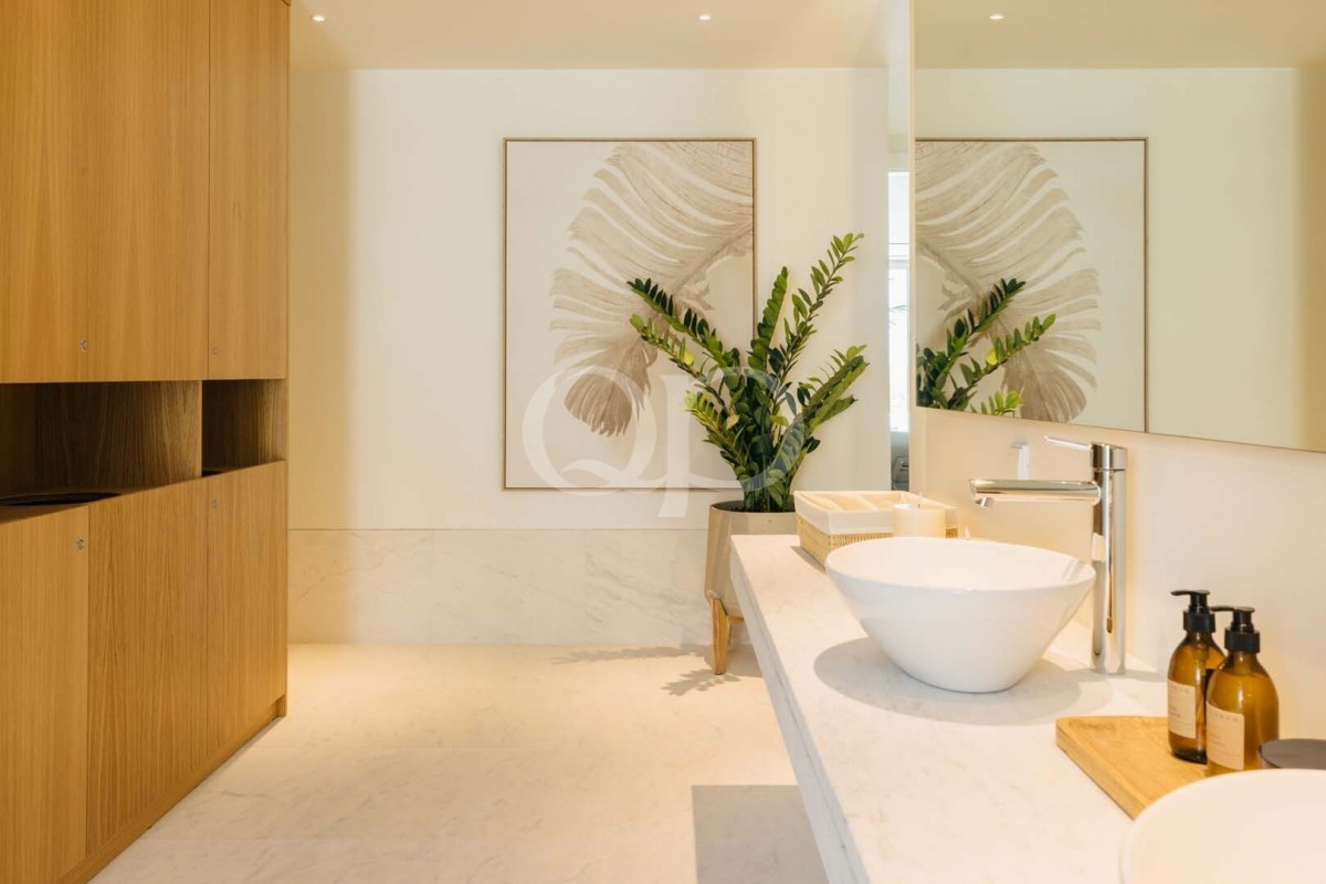 Brand new Beachfront Apartment, West Algarve