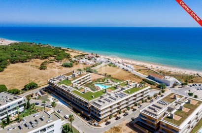 Coming Soon - Bright Coastal Apartment with Sea Views in Quarteira
