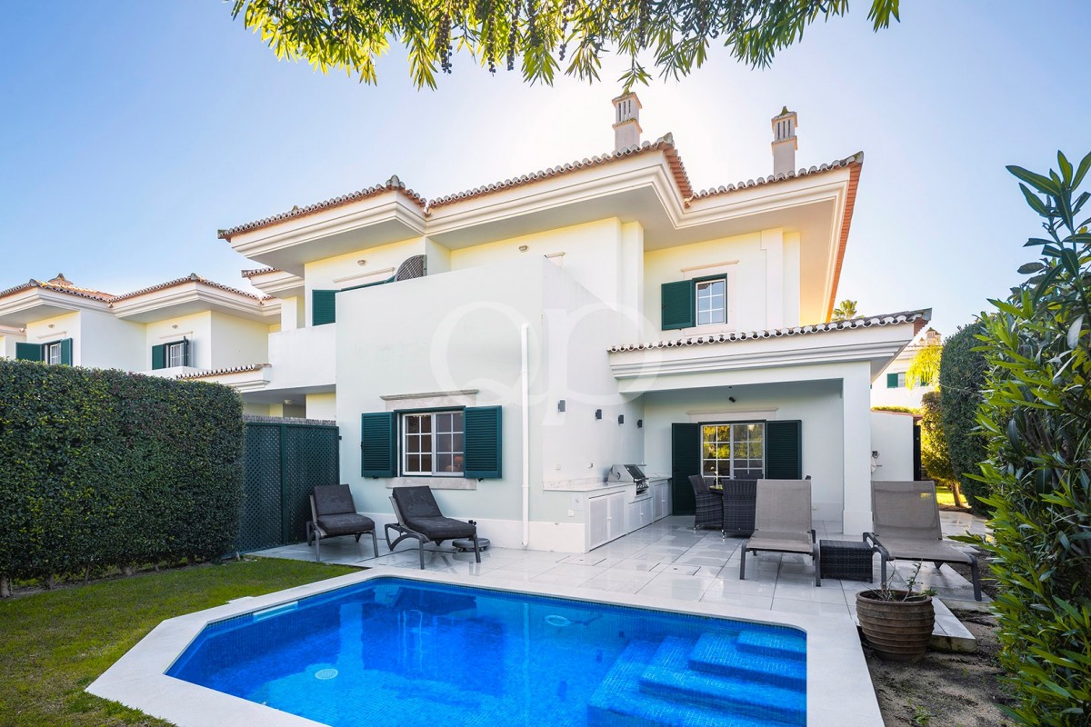 Elegant Townhouse with Pool at Martinhal Quinta, Algarve