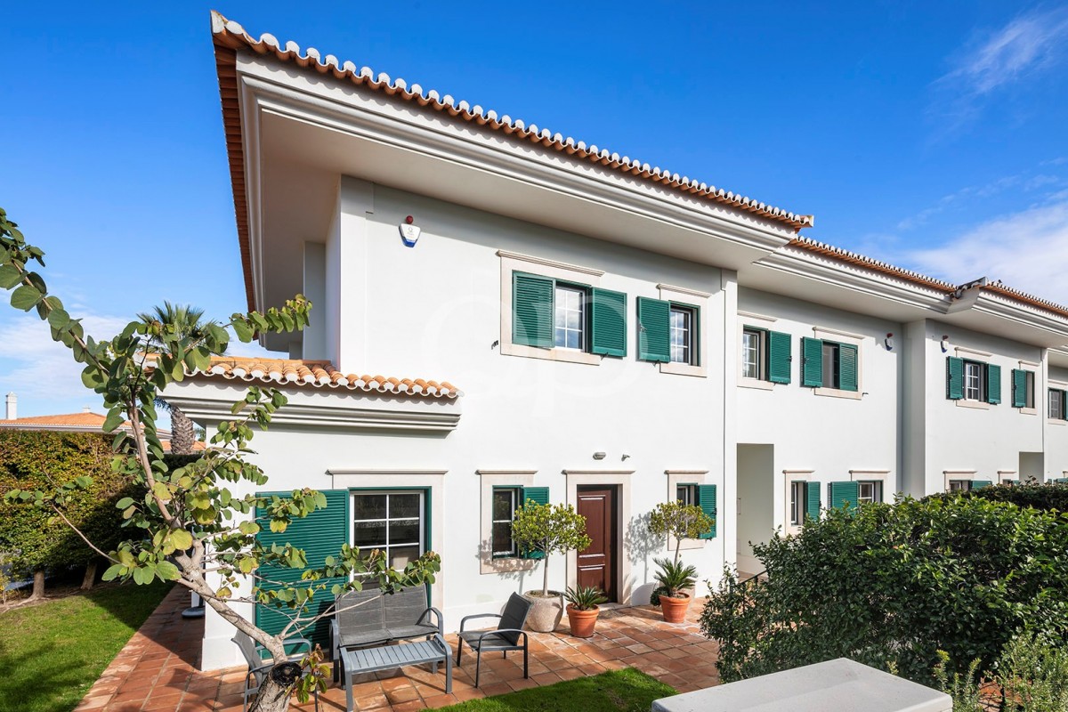 Elegant Townhouse with Pool at Martinhal Quinta, Algarve