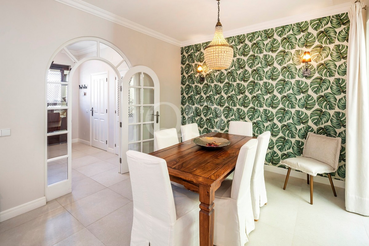 Refurbished Terraced Townhouse in Pinheiros Altos Golf Resort