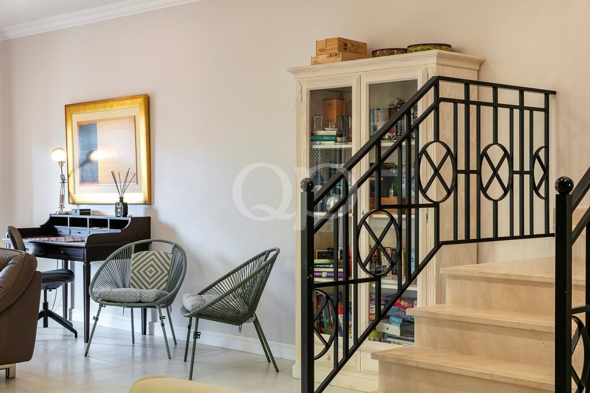 Refurbished Terraced Townhouse in Pinheiros Altos Golf Resort