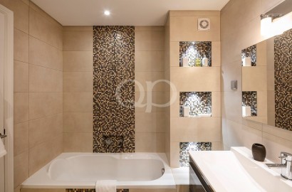 Bright and Modern Apartment with Lake and Golf Views in Quinta do Lago