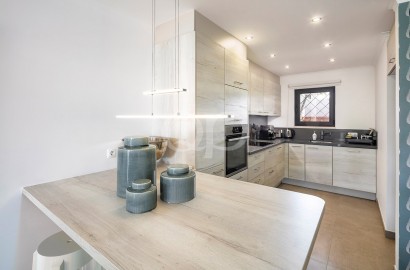 Stylish Apartment with Lake Views in Quinta do Lago