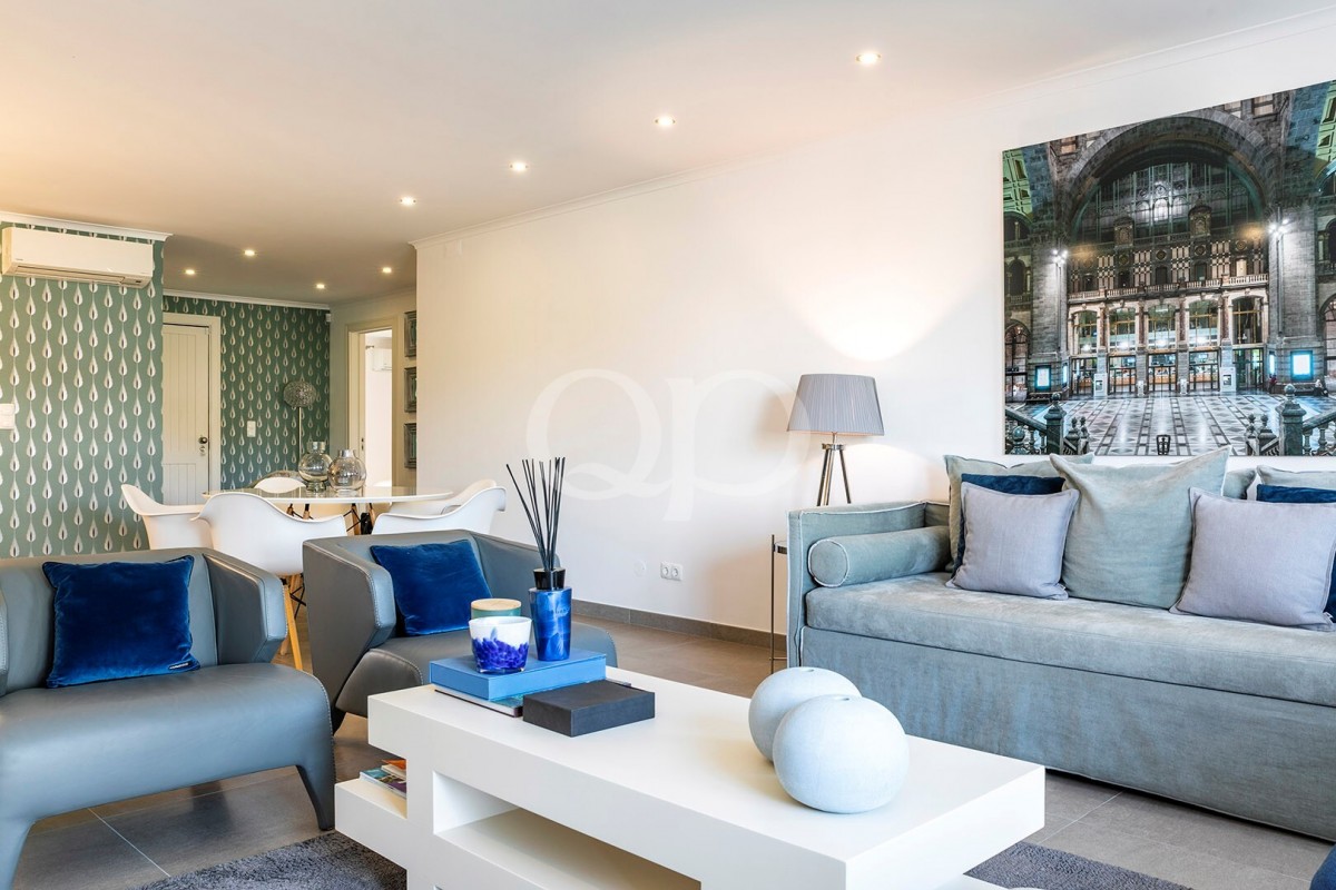 Stylish Apartment with Lake Views in Quinta do Lago