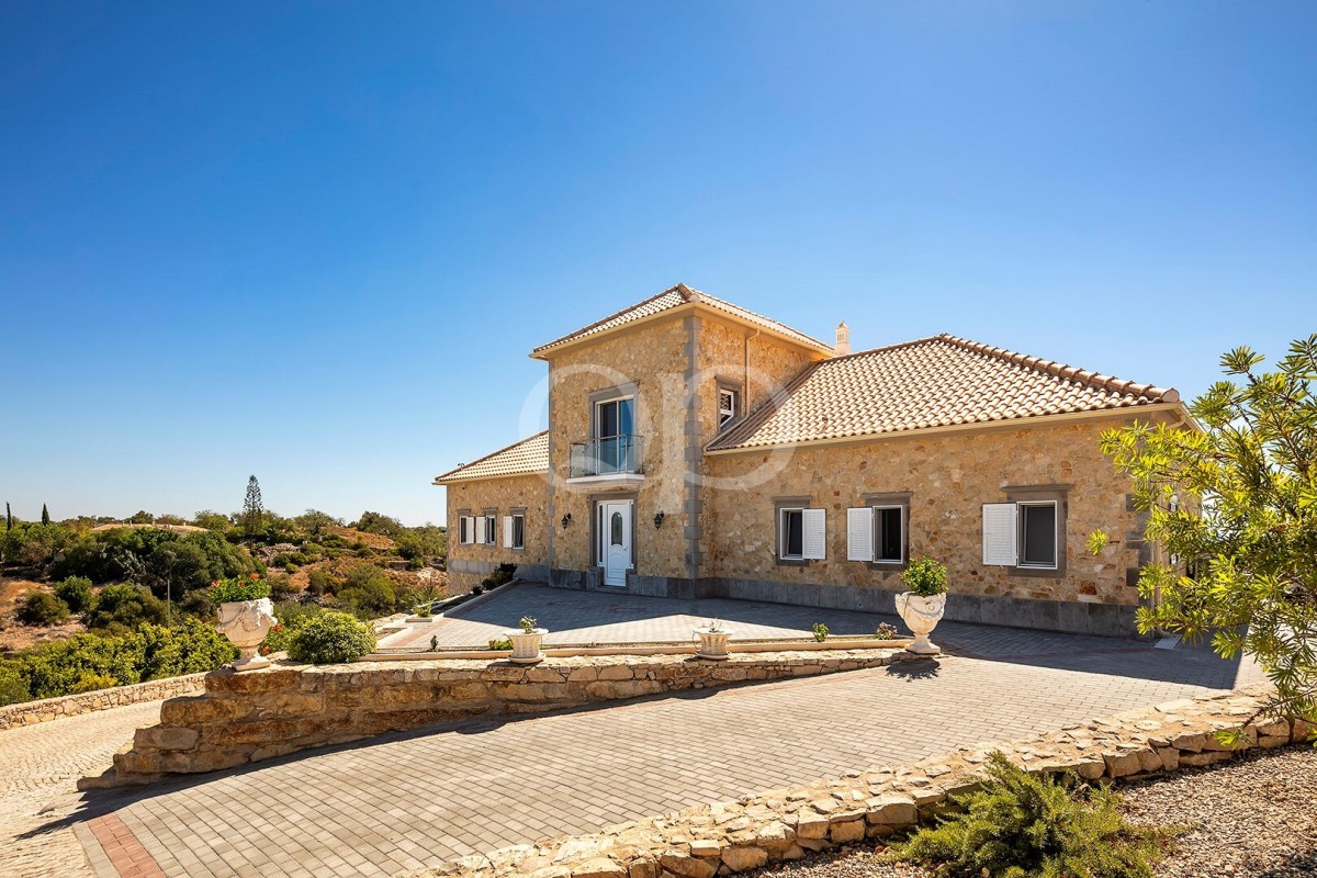 A Special Modern Styled Villa with Picturesque Sea Views, Ideally Located in Luz de Tavira