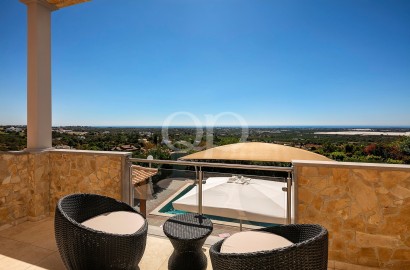 A Special Modern Styled Villa with Picturesque Sea Views, Ideally Located in Luz de Tavira