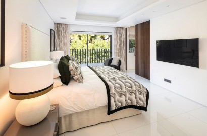 A luxurious south-facing property wonderfully located in Quinta do Lago