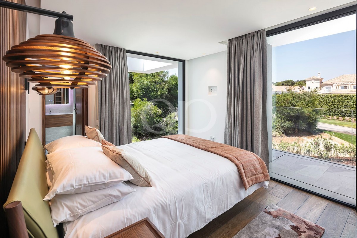 Contemporary Villa in Quinta do Lago