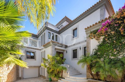 Elegant and Refurbished Villa between Quinta do Lago and Vale do Lobo