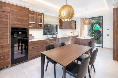 Elegant and Refurbished Villa between Quinta do Lago and Vale do Lobo