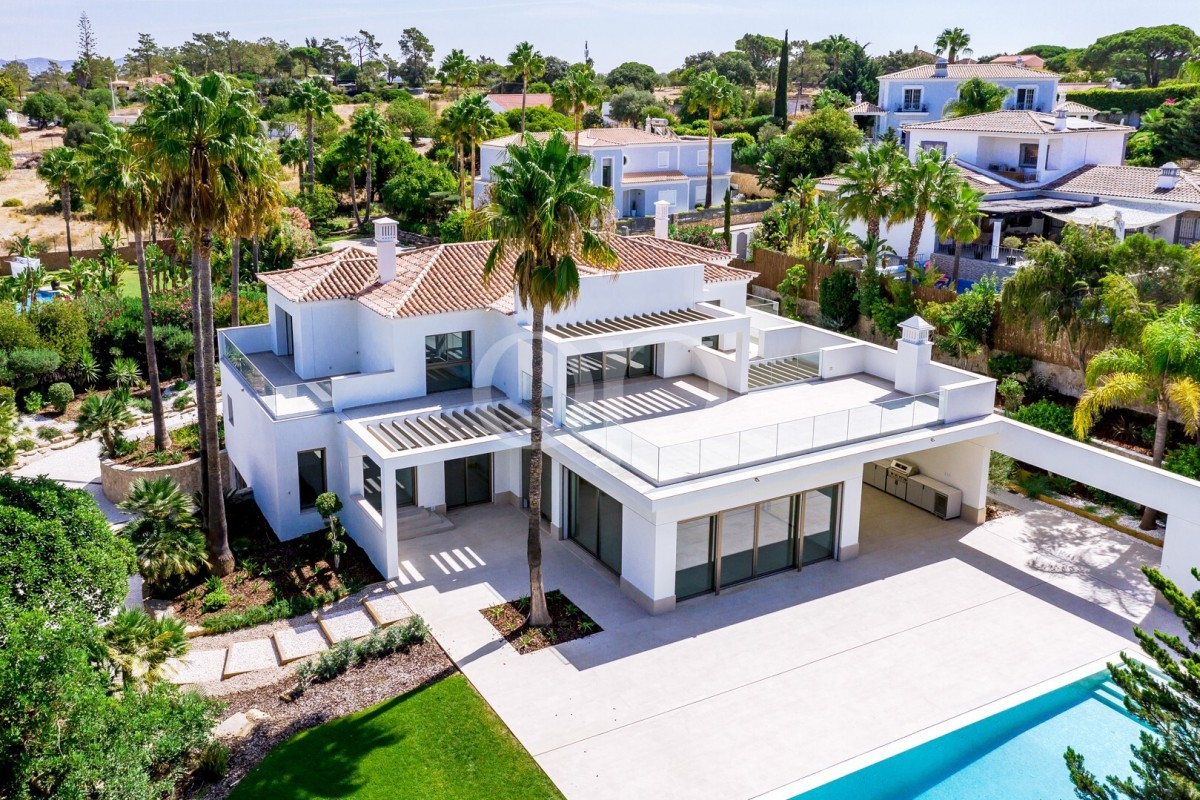 Newly Refurbished Villa in Fonte Algarve near Quinta do Lago and Vale do Lobo