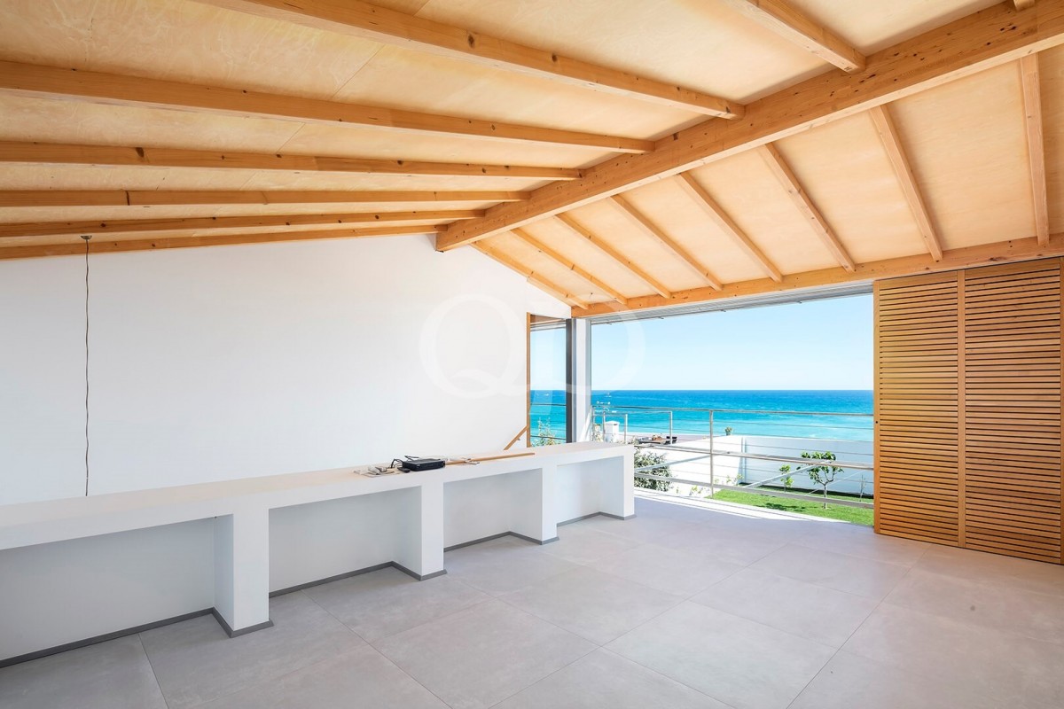 2-Bedroom Villa with Spectacular Sea Views in Albufeira