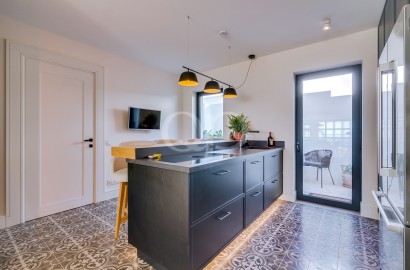 Villa with Sea Views in Santa Barbara, Algarve