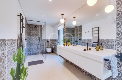 Villa with Sea Views in Santa Barbara, Algarve