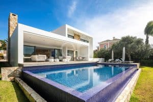 Moradia luminosa e elegante em Vale do Lobo - QP Savills