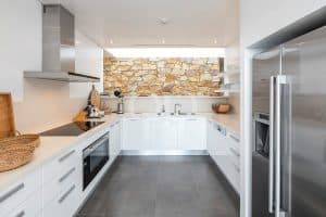 Moradia luminosa e elegante em Vale do Lobo - QP Savills