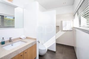 Moradia luminosa e elegante em Vale do Lobo - QP Savills