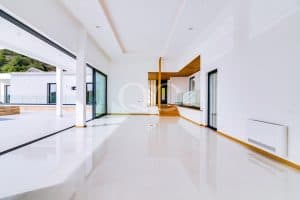Moderne Villa mit 4 Schlafzimmern in Hanglage und malerischem Blick auf die Landschaft13