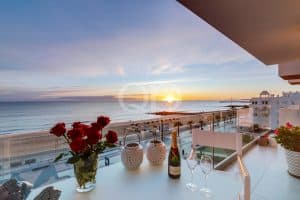 Apartamento privilegiado em primeira linha com vistas deslumbrantes29