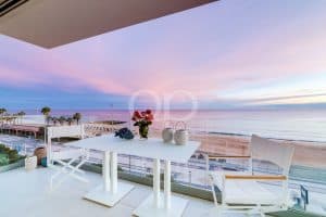 Apartamento privilegiado na primeira linha com vistas deslumbrantes34