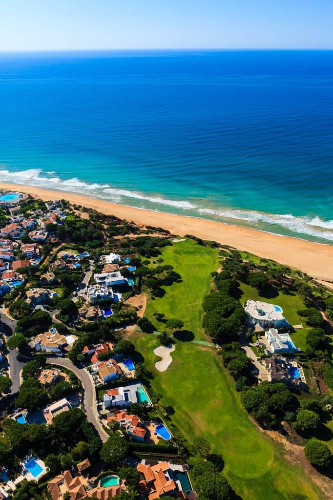 Explore Vale do Lobo