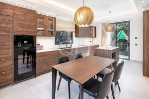 Moradia remodelada entre Quinta do Lago e Vale do Lobo - QP Savills