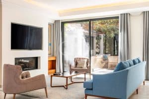 Moradia remodelada entre Quinta do Lago e Vale do Lobo - QP Savills