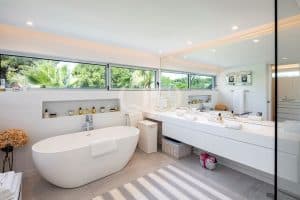 Moderne Villa in der Nähe von Quinta do Lago und Vale do Lobo - QP Savills