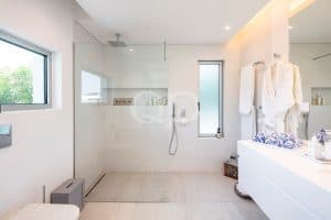 Moderne Villa in der Nähe von Quinta do Lago und Vale do Lobo - QP Savills