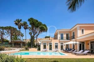 Klassische Villa in der Nähe des Vale do Lobo Resorts - QP Savills
