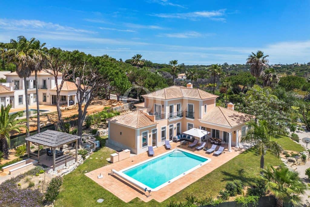 Klassische Villa in der Nähe des Vale do Lobo Resorts - QP Savills