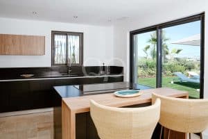 Atemberaubende 4-Schlafzimmer-Luxusvilla in Faro - QP Savills