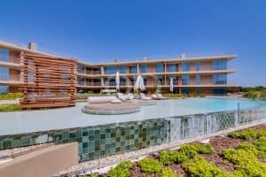 Elegantes Apartment mit 2 Schlafzimmern direkt am Meer in Quarteira35
