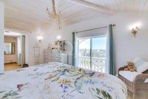 Exceptional 5-Bedroom Villa in Fuseta32