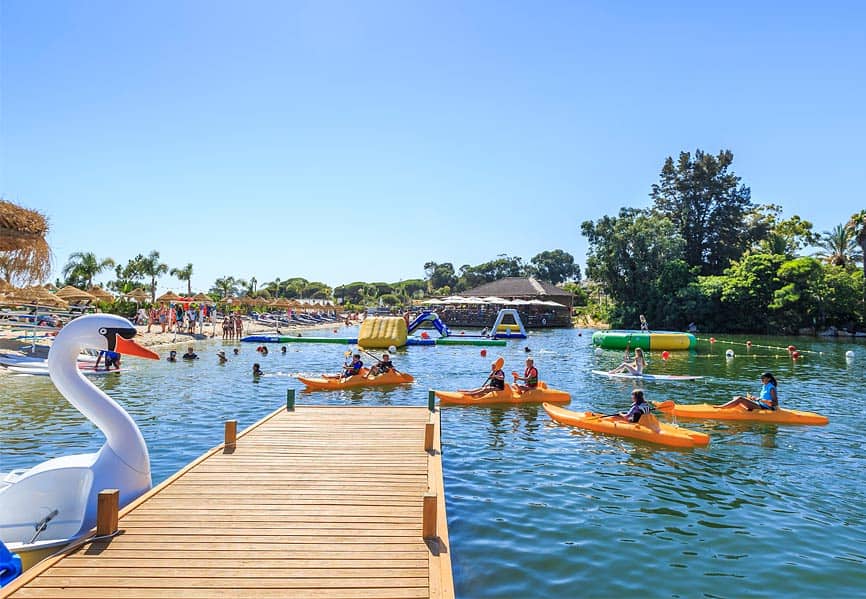 Explore Quinta do Lago