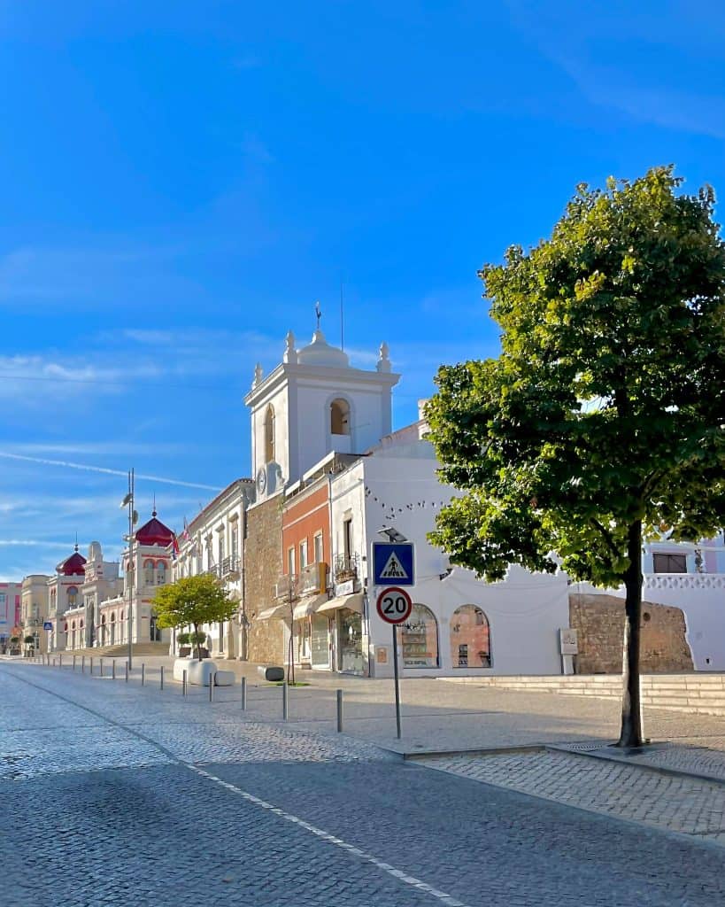 Explore Loulé