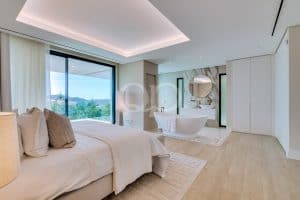 Modern Villa in a Prime Location28