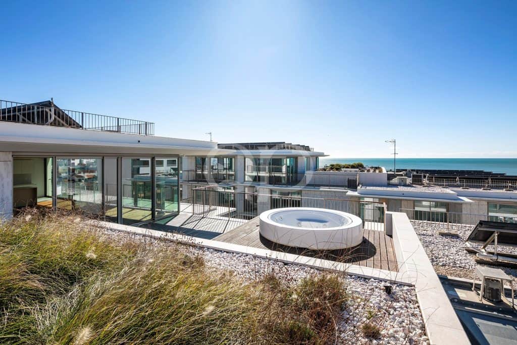 Penthouse com belas vistas e jacuzzi privado - QP Savills