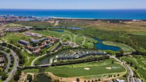 Penthouse com piscina privada e vistas deslumbrantes em The Creek, Vilamoura - QP Savills