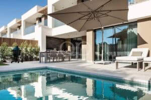Maisons contemporaines exclusives à Almancil - QP Savills
